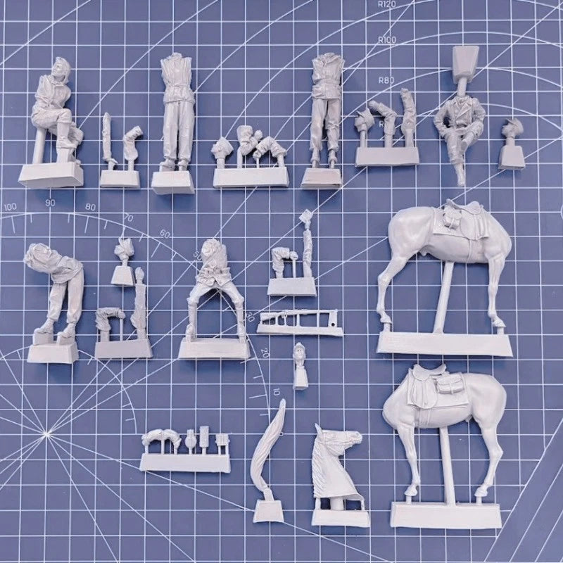 1/35 Resin Model Kit Tank Crew & Rider 6 Figure with Horse Unassembled Unpainted 07FC0E-D4 - KOEEK
