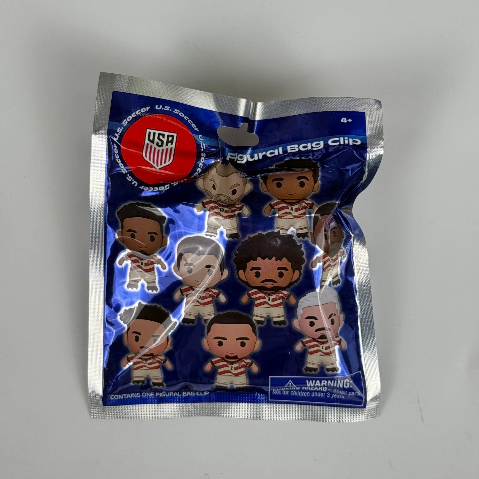 2026 World Cup Sergiño Dest #2 USMNT 3D Vinyl Bag Clip Collectible Keychain 07FC0E-D4 - KOEEK