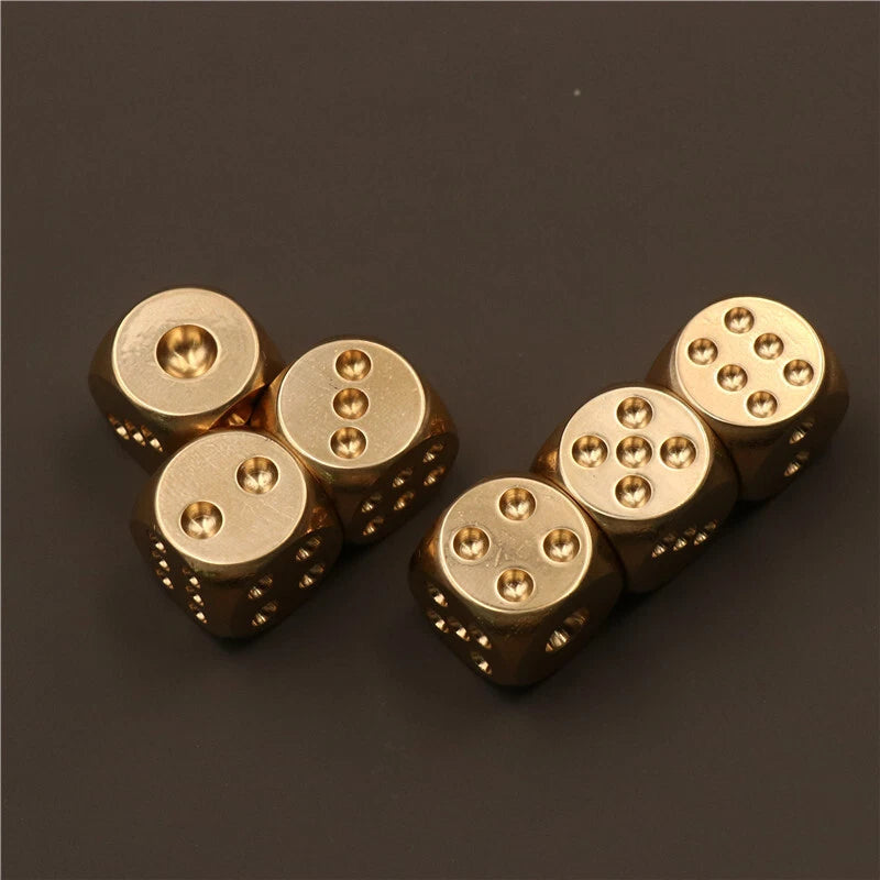 4pcs Solid Brass Dice Toy 15mm Six Sided Square EDC Metal Dice Board Game Toy 07FC0E-D4 - KOEEK