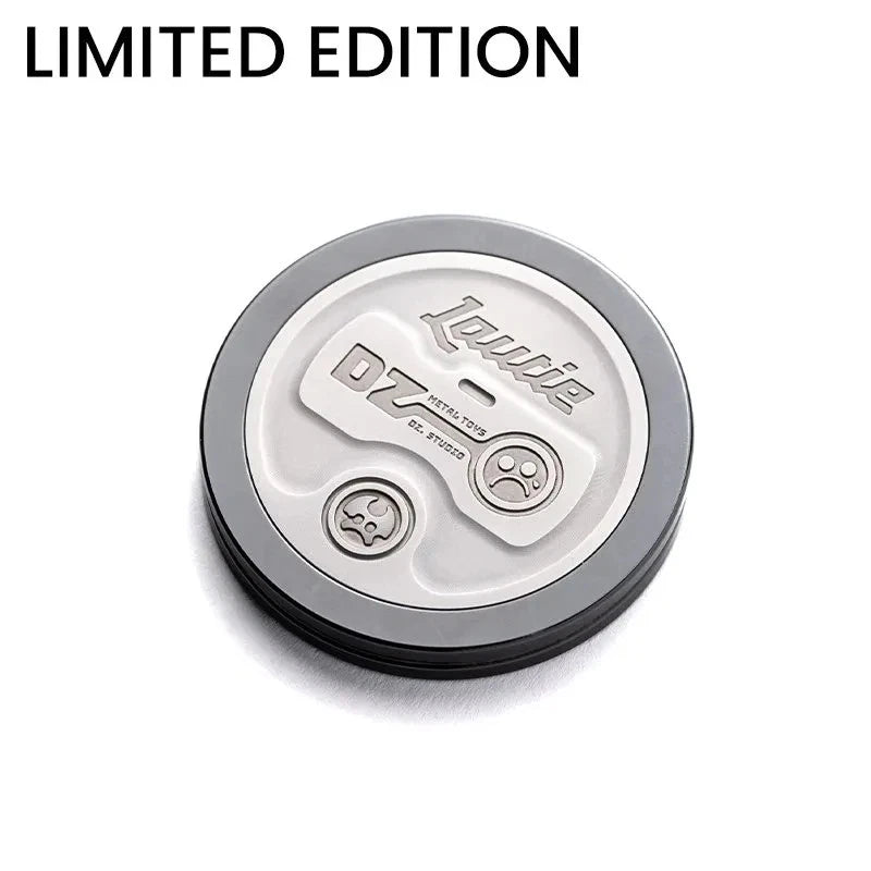LAUTIE & DZ Co-ed “Showhand” Pocket Haptic Coin Fidget Toy Anxiety Desk Toy 07FC0E-D4 - KOEEK