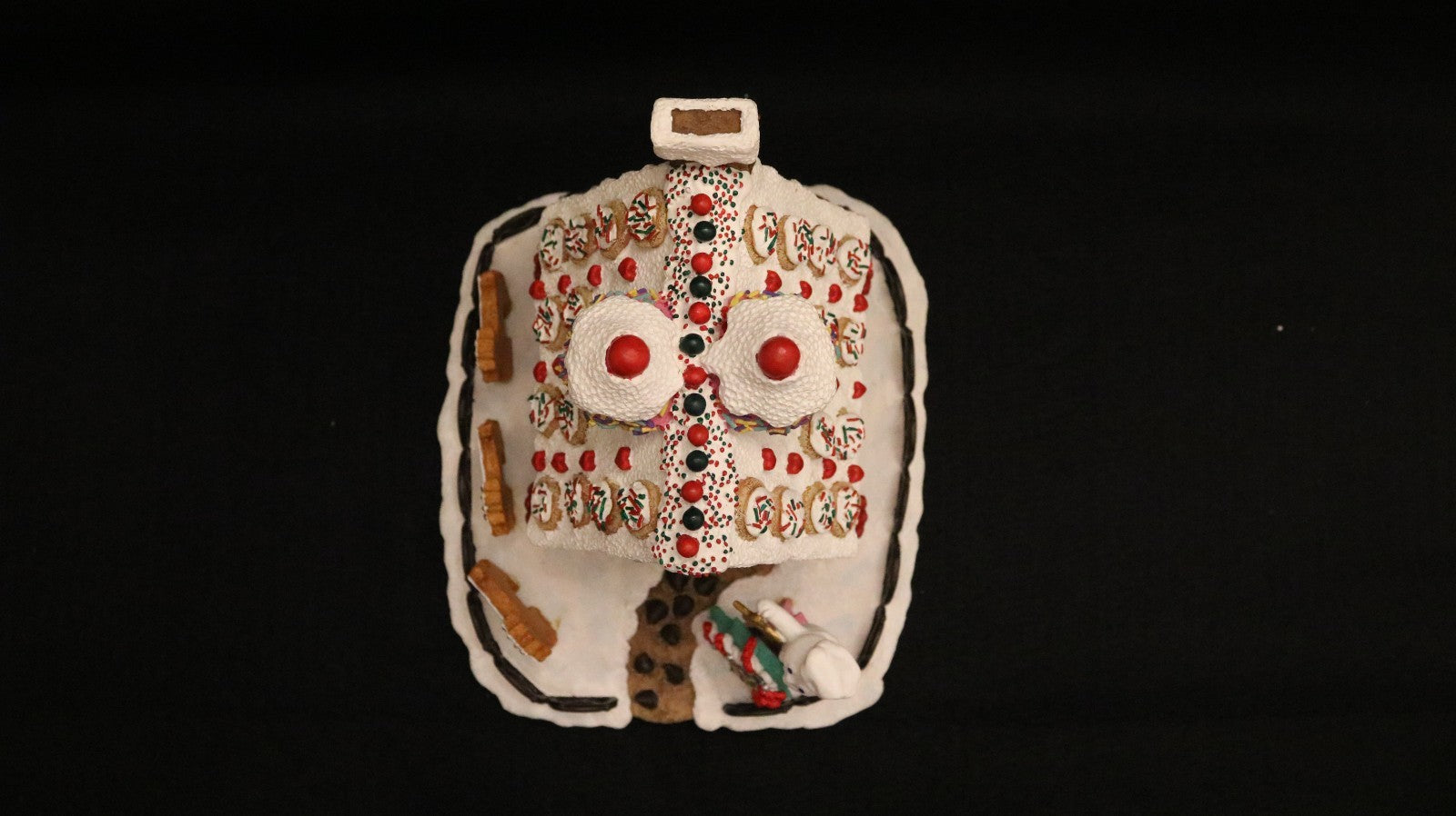 Danbury Mint Pillsbury Doughboy Christmas Cottage 1998 with Light Kit DANBURY MINT - KOEEK