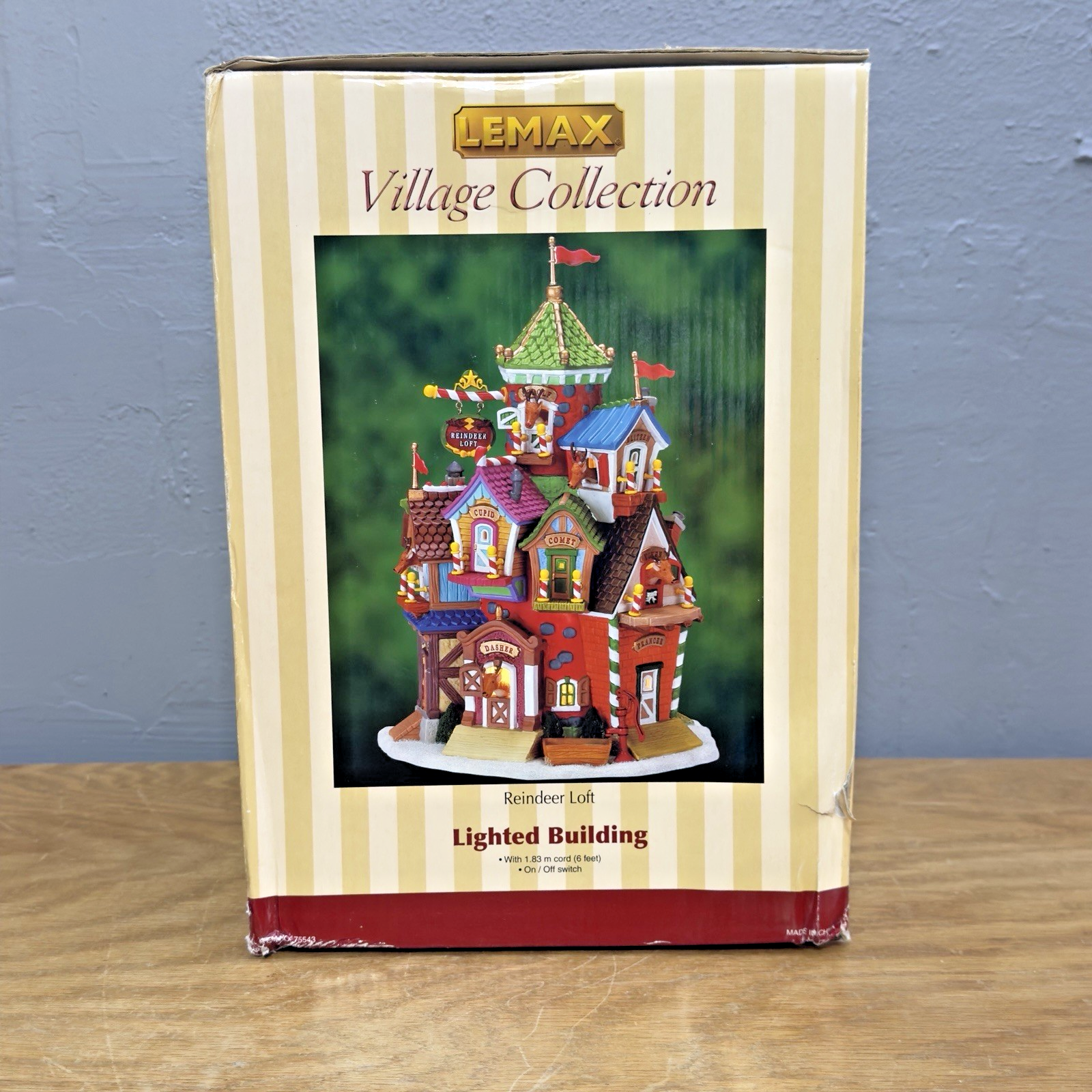 2007 Lemax Village Collection 75543 Lighted Reindeer Loft Christmas Village LEMAX - KOEEK