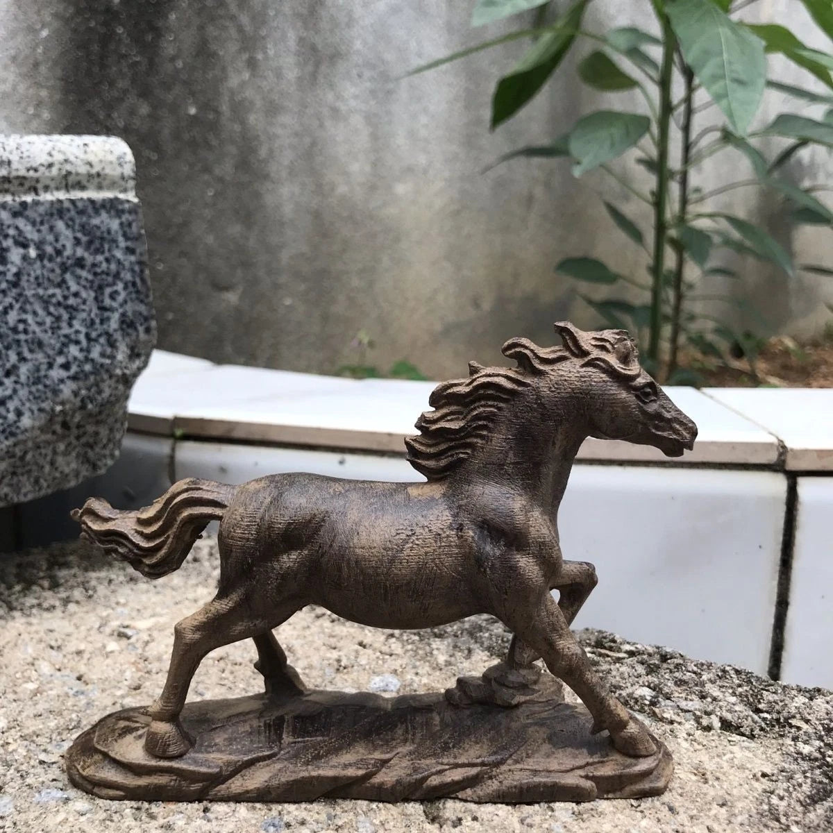 14x10cm Vietnamese Agarwood Carved Figurine Feng Shui Success Sculpture Decor 07FC0E-D4 - KOEEK