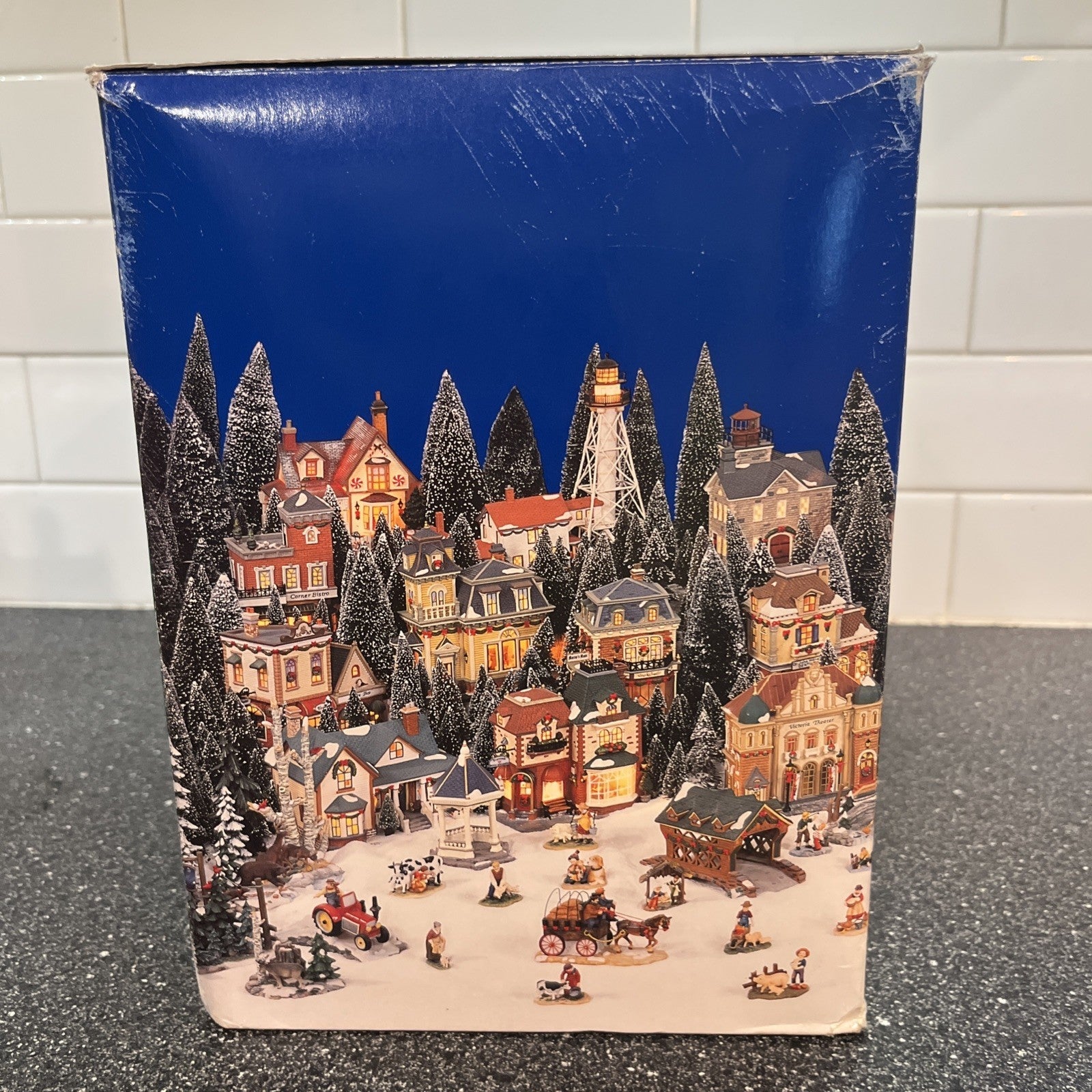 Heartland Valley Village Lighted House with Music and Motion Playland Carousel HEARTLAND - KOEEK