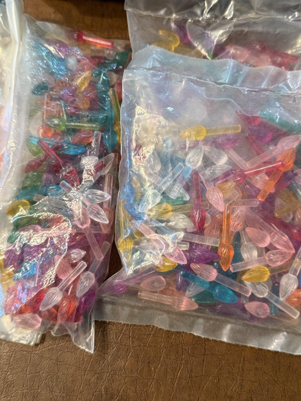 NOS Vtg Crafters Lot /Ceramic Christmas Tree MINI Lights Twist Flame Bulbs Pegs 07FC0E-D4 - KOEEK