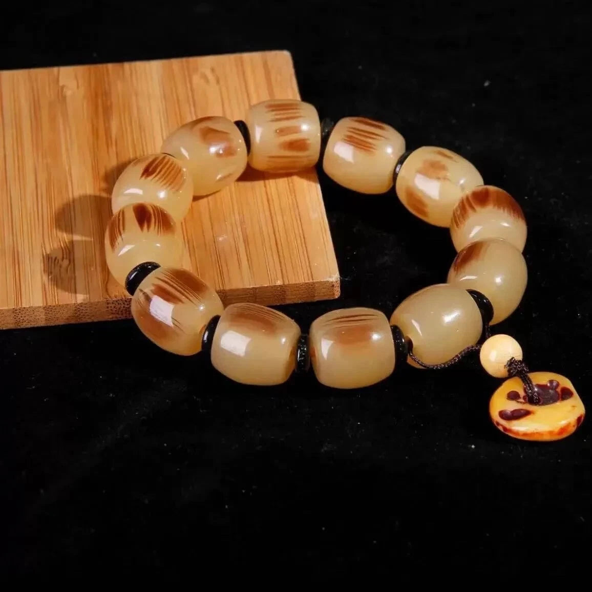 China Tibetan Vintage Jewelry Accessories Men's Bucket Bead Bracelet 07FC0E-D4 - KOEEK
