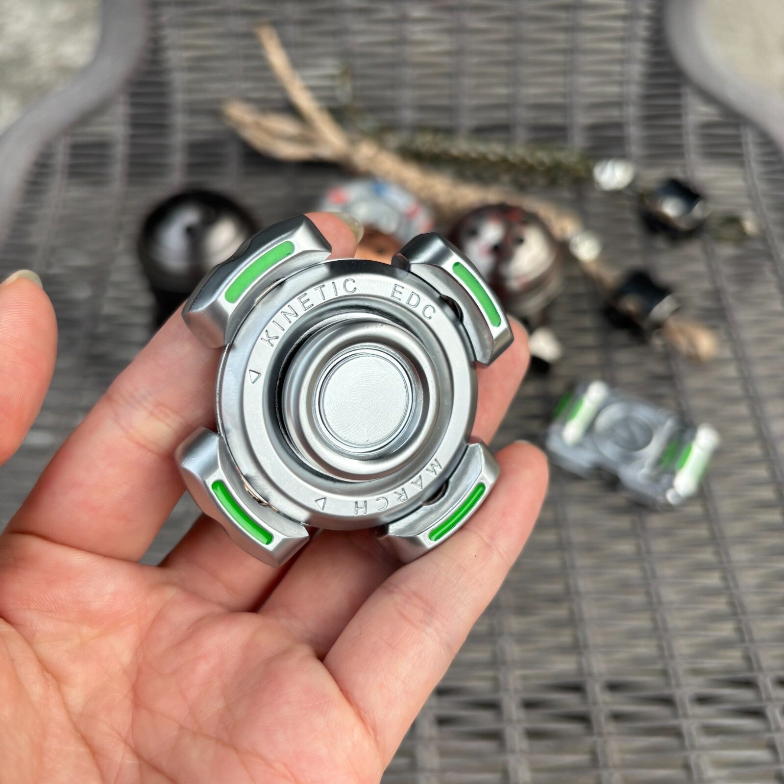 EDC Fidget Spinner Spinning Top Fidget Toys Relieve Adult Stress Magnetic Metal 07FC0E-D4 - KOEEK