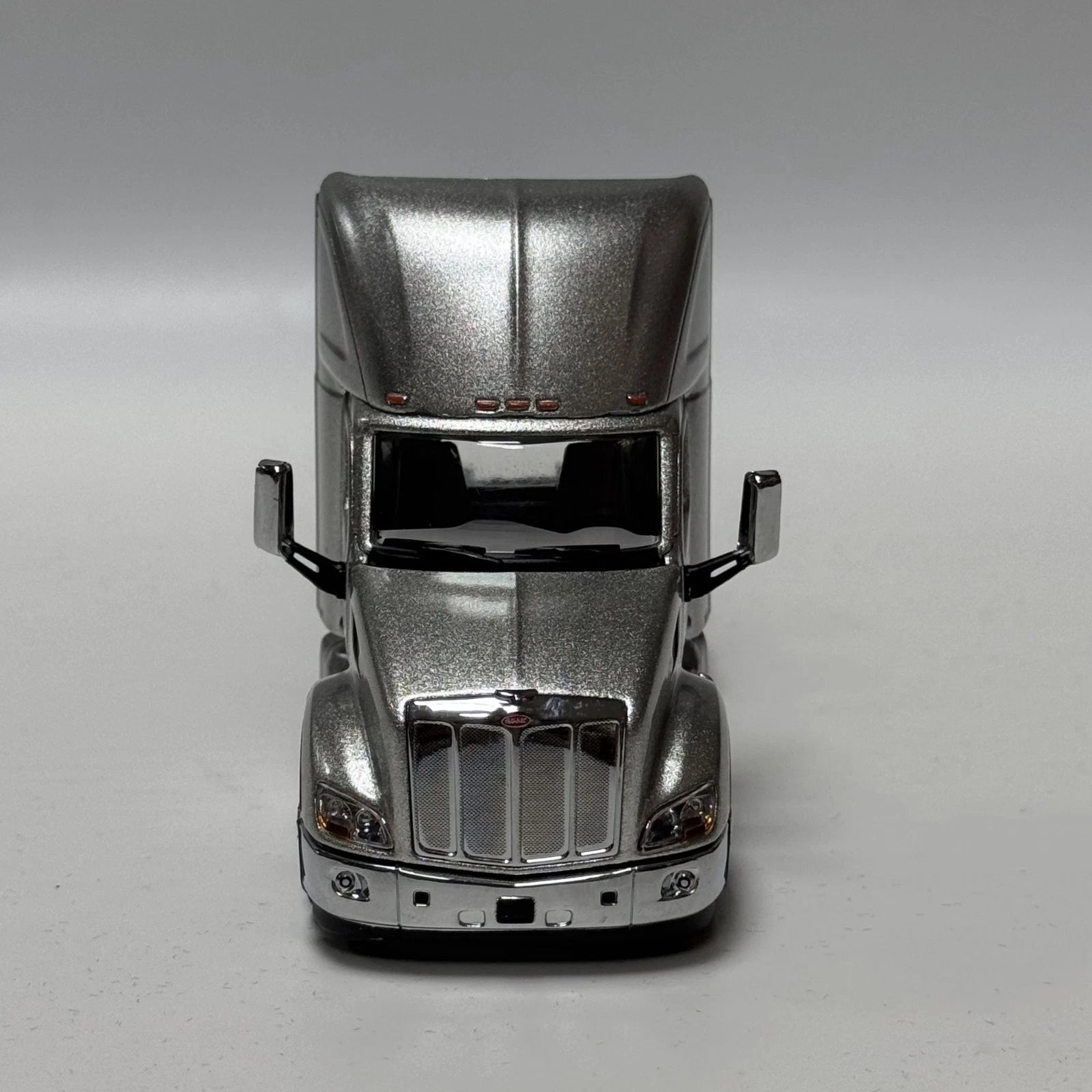 1/50 Peterbilt 579 Truck Alloy Model, Doors & Hood Open, Minor Flaw Display 07FC0E-D4 - KOEEK