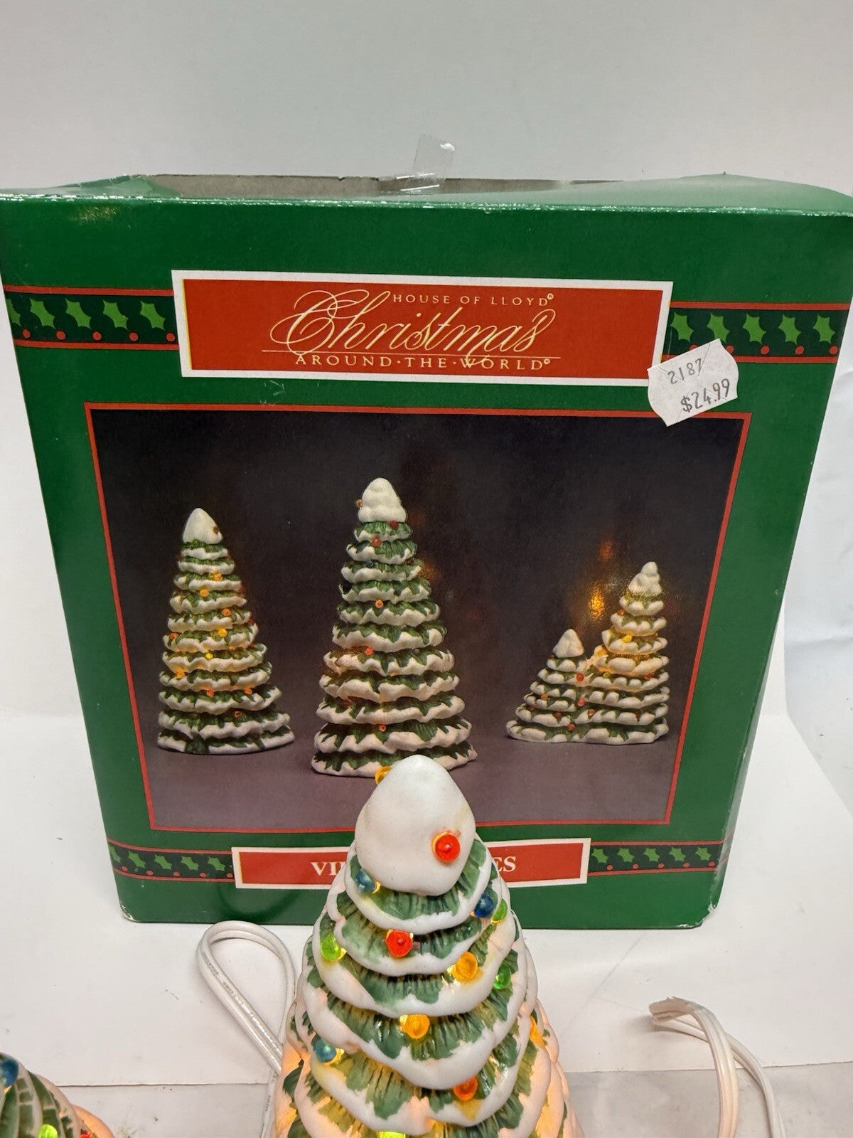 House of Lloyd "Christmas Around the World" Ceramic Lighted Village Trees 541936 HOUSE OF LLOYD - KOEEK