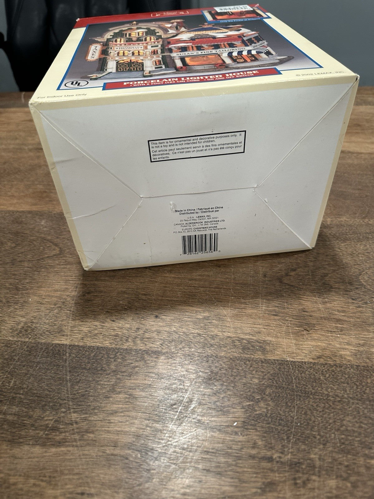 Lemax Caddington Village 2002 Susans Fine Tailoring Fefferman Financial Lighted LEMAX - KOEEK