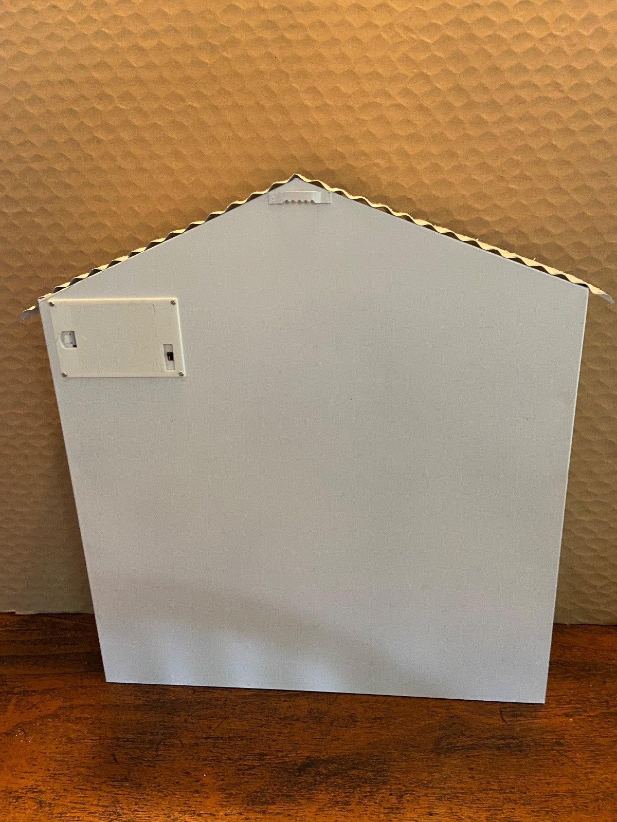 Advent Calendar 24 Doors Costco Metal w/ Lighted  Christmas Scene NIB COSTCO - KOEEK