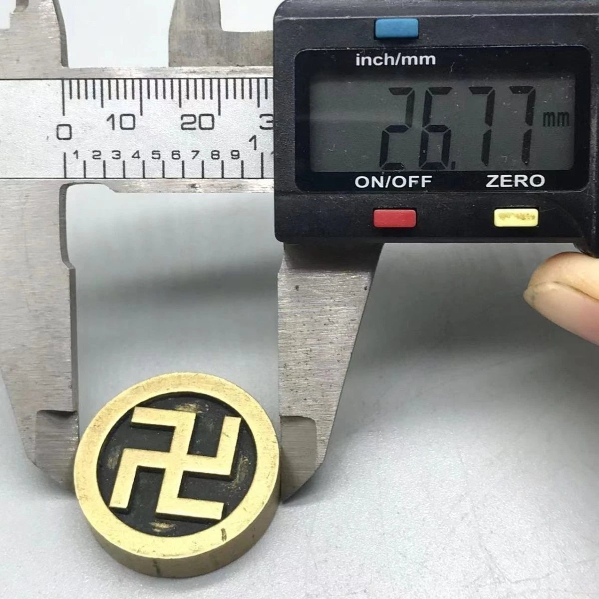 26mm China Old Pure Copper Swastika Coin Pendant Amulet  Coin Collection 07FC0E-D4 - KOEEK