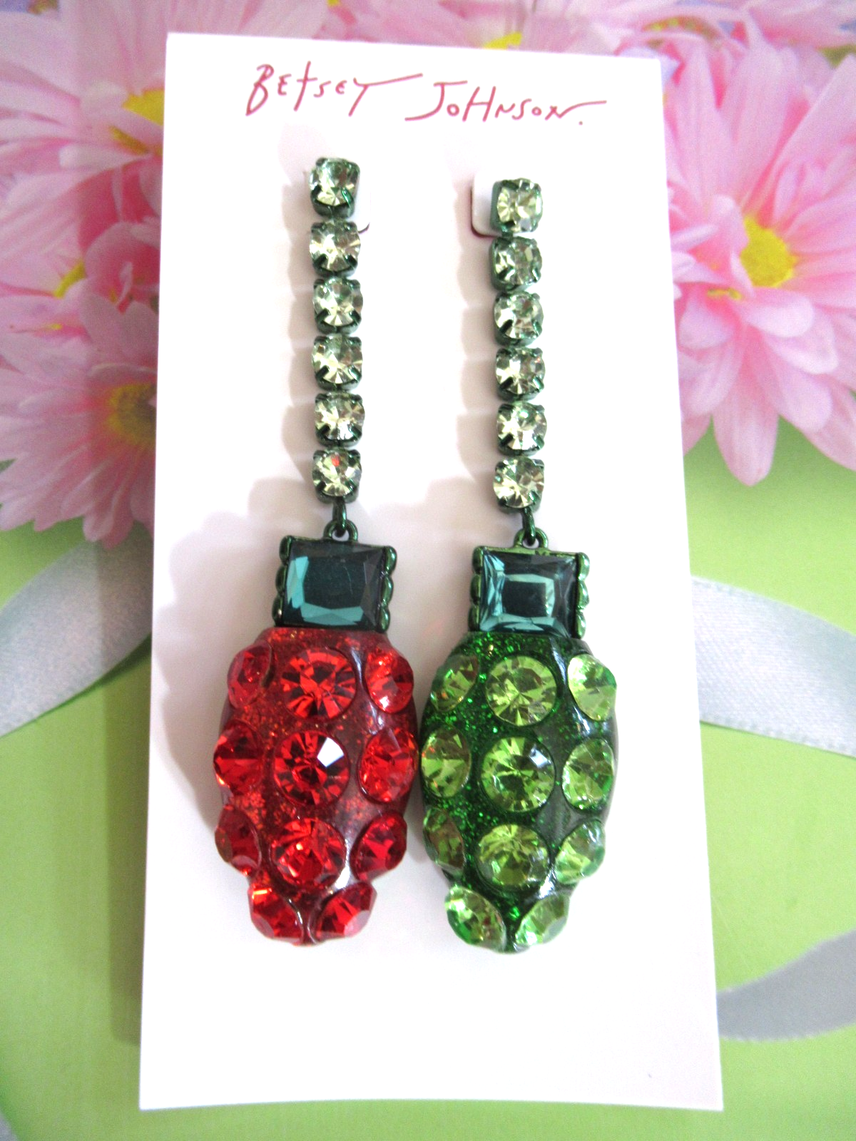 NWT Betsey Johnson  AUTHENTIC Jingle Bell Christmas Lights Glass Drop Earrings BETSEY JOHNSON - KOEEK