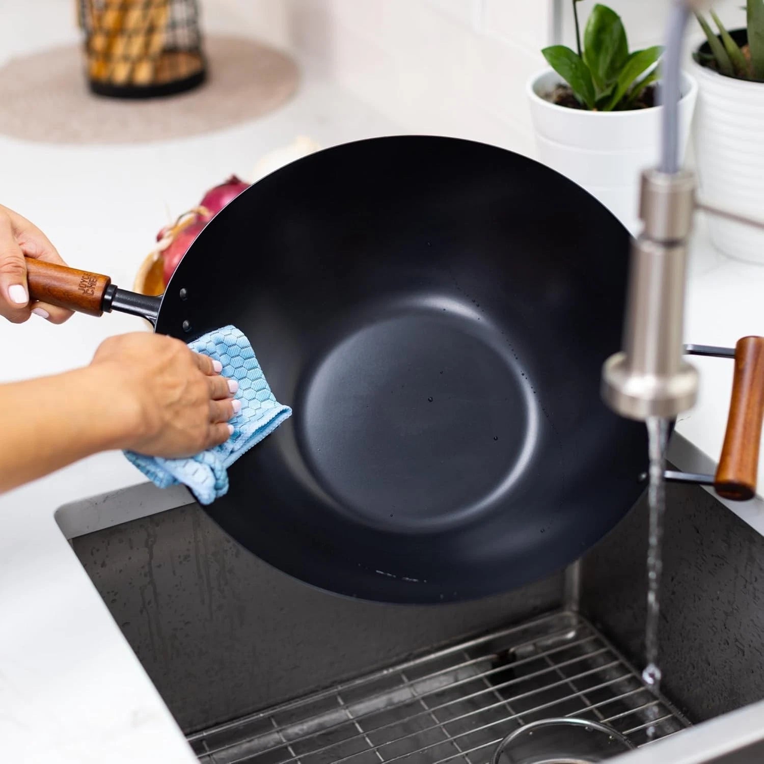 Classic Series 14-Inch Ceramic Nonstick Carbon Steel Wok 07FC0E-D4 - KOEEK