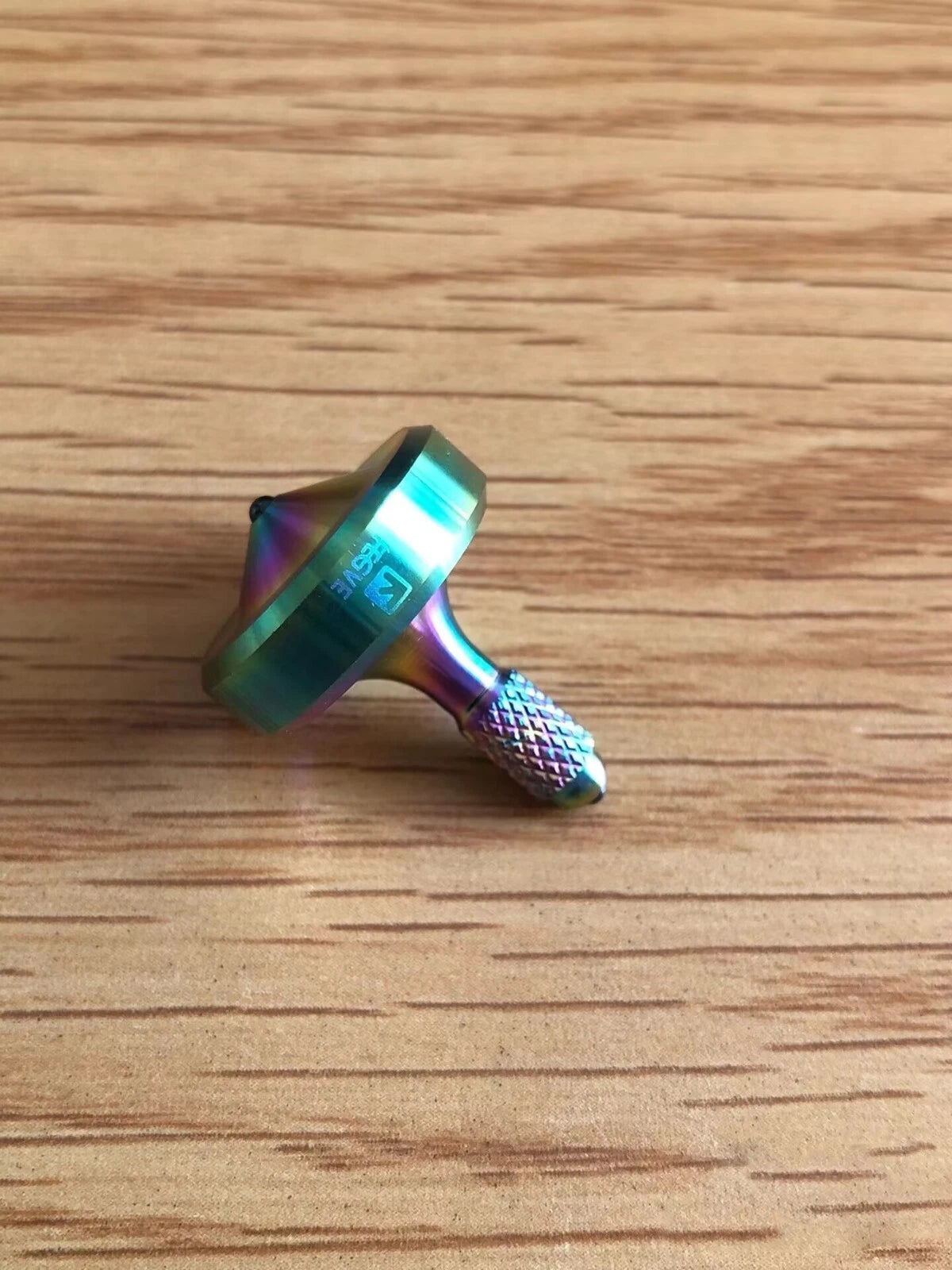 Stainless Steel Hand Twisting Spinning Top Gyro Gyroscope Spinner EDC Toy Gifts 07FC0E-D4 - KOEEK
