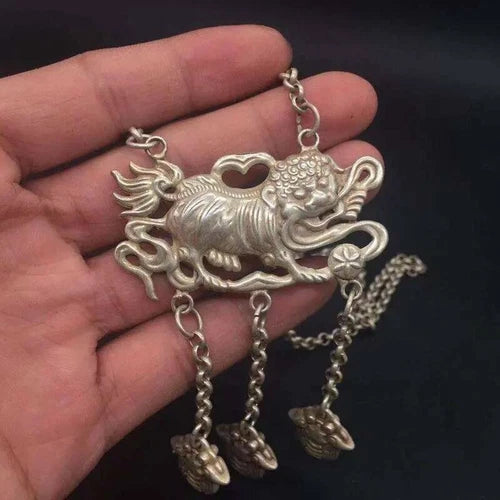 Tibetan Silver Feng Shui Lion Dog Beast Amulet Necklace Pendant Old Chinese Gift 07FC0E-D4 - KOEEK