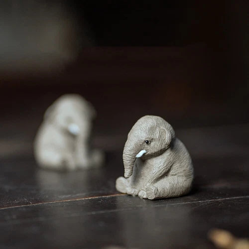 4.6cm Elephant Statue Small Table Decoration Yixing Zisha Purple Clay Tea Pet 07FC0E-D4 - KOEEK