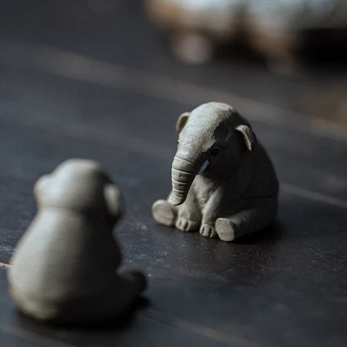 4.6cm Elephant Statue Small Table Decoration Yixing Zisha Purple Clay Tea Pet 07FC0E-D4 - KOEEK