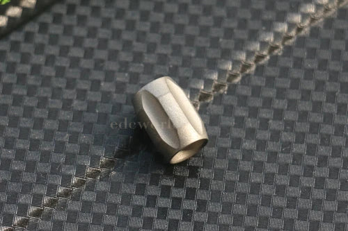 EDC Titanium Alloy Knife Bead Parachute Cord Lanyard Pendant Bead DIY Keychain 07FC0E-D4 - KOEEK