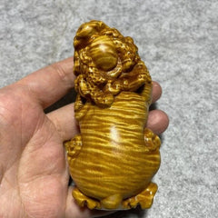 Golden Nanmu Pixiu 9.7×4.8×4.0cm Hand Carved Wenwan Random Color 07FC0E-D4 - KOEEK