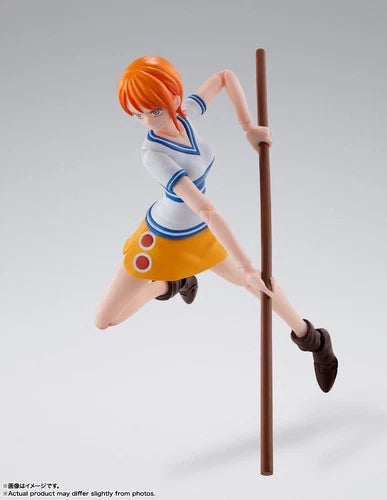 Bandai S.H.Figuarts One Piece Nami -Dawn of Adventure- Action Figure in Stock BANDAI - KOEEK
