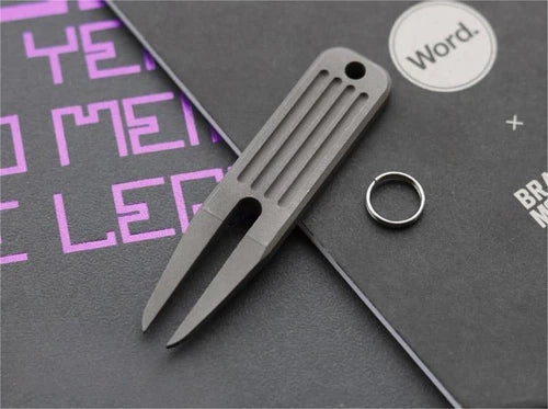 1PC TC4 Titanium Golf Divot Repair Tool Golf Green Fork EDC Portable Keychain 07FC0E-D4 - KOEEK
