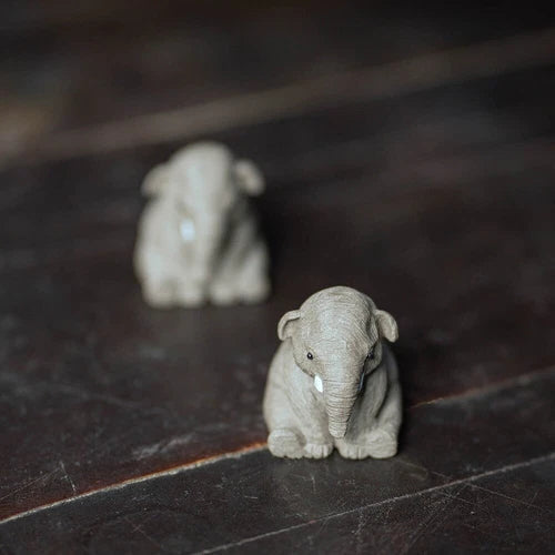4.6cm Elephant Statue Small Table Decoration Yixing Zisha Purple Clay Tea Pet 07FC0E-D4 - KOEEK